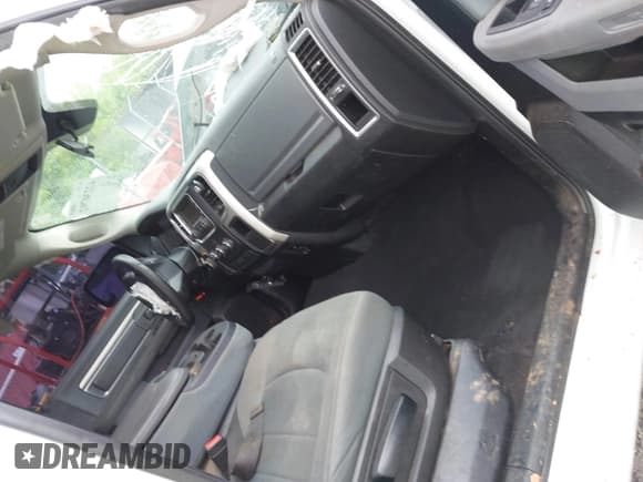 ✅ 2017 Ram 1500 SLT • VIN: 1C6RR7GG9HS736595 • Lot: 42230792. Listed on IAAI with 132,627 mi. Free auction sales archive from the USA and detailed vehicle history report at DreamBid. Image 5.