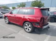 ✅ 2010 Toyota Highlander Sport • VIN: 5TDXK3EH3AS001909 • Lot: 42149786. Wystawiony na IAAI z przebiegiem 130 427 mil. Bezpłatny archiwum sprzedaży aukcyjnych z USA i szczegółowy raport historii pojazdu na DreamBid. Zdjęcie 3.