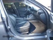 ✅ 2017 Alfa Romeo Giulia Ti • VIN: ZARFAECN9H7549720 • Lot: 43458918. Wystawiony na IAAI z przebiegiem Nie podano. Bezpłatny archiwum sprzedaży aukcyjnych z USA i szczegółowy raport historii pojazdu na DreamBid. Zdjęcie 5.