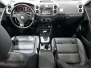 ✅ 2010 Volkswagen Tiguan SE • VIN: WVGBV7AX1AW531670 • Lot: 83760295. Listed on Copart with 120,425 mi. Free auction sales archive from the USA and detailed vehicle history report at DreamBid. Image 8.