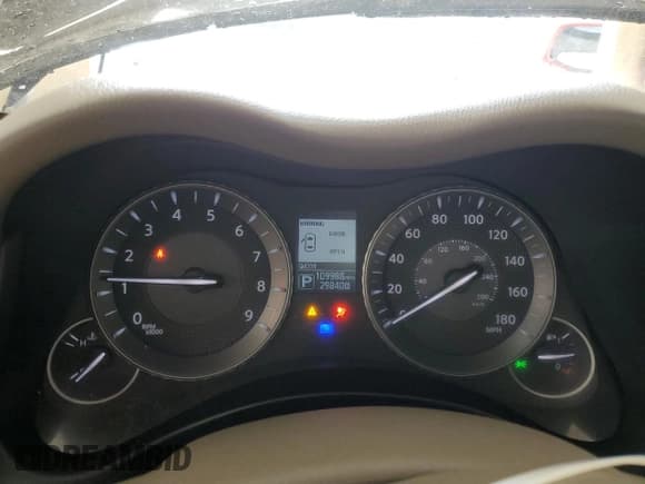 ✅ 2015 Infiniti Q70 • VIN: JN1BY1PP6FM600309 • Лот: 67933335. Опубликован ранее на Copart с пробегом 109 988 миль. Бесплатный доступ к архиву аукционных продаж из США и подробный отчёт об истории автомобиля на DreamBid. Изображение 9.