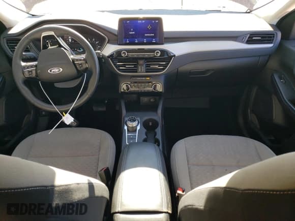 ✅ 2022 Ford Escape SE • VIN: 1FMCU9G68NUB56508 • Lot: 86709845. Wystawiony na Copart z przebiegiem 28 500 mil. Bezpłatny archiwum sprzedaży aukcyjnych z USA i szczegółowy raport historii pojazdu na DreamBid. Zdjęcie 8.