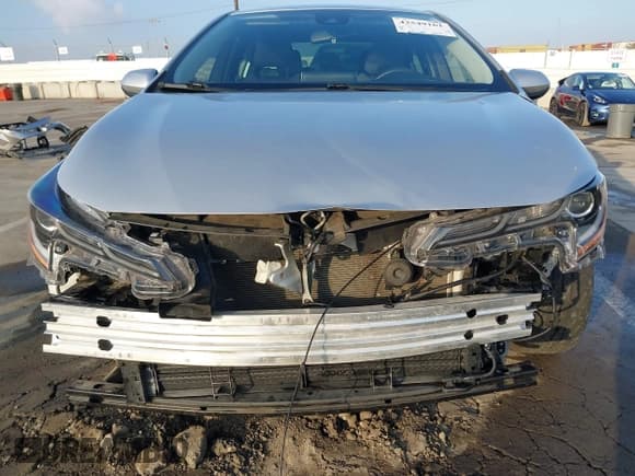 ✅ 2021 Toyota Corolla Hybrid LE • VIN: JTDEAMDE8MJ019296 • Лот: 43549161. Опубликован ранее на IAAI с пробегом 34 680 миль. Бесплатный доступ к архиву аукционных продаж из США и подробный отчёт об истории автомобиля на DreamBid. Изображение 13.