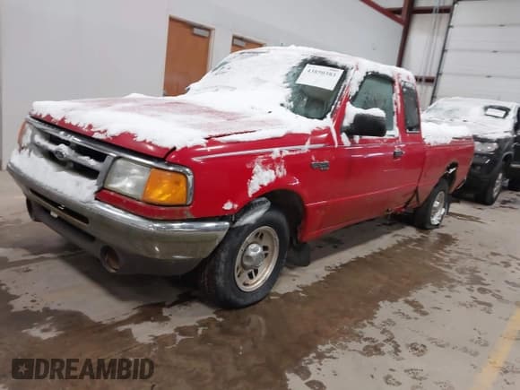 ✅ 1996 Ford Ranger XLT • VIN: 1FTCR14X1TPA85135 • Lot: 43850383. Listed on IAAI with 231,624 mi. Free auction sales archive from the USA and detailed vehicle history report at DreamBid. Image 2.