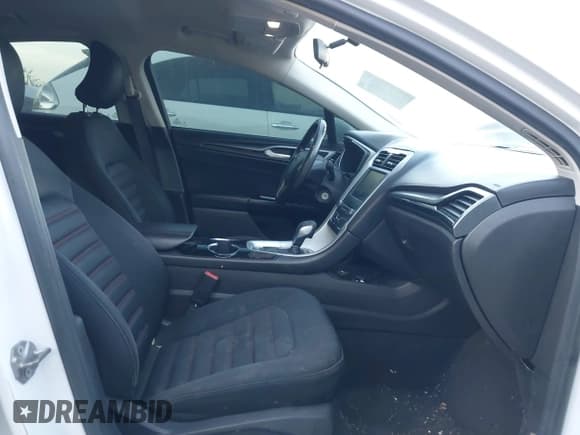 ✅ 2016 Ford Fusion SE • VIN: 3FA6P0H73GR160252 • Lot: 43641370. Listed on IAAI with 188,783 mi. Free auction sales archive from the USA and detailed vehicle history report at DreamBid. Image 5.