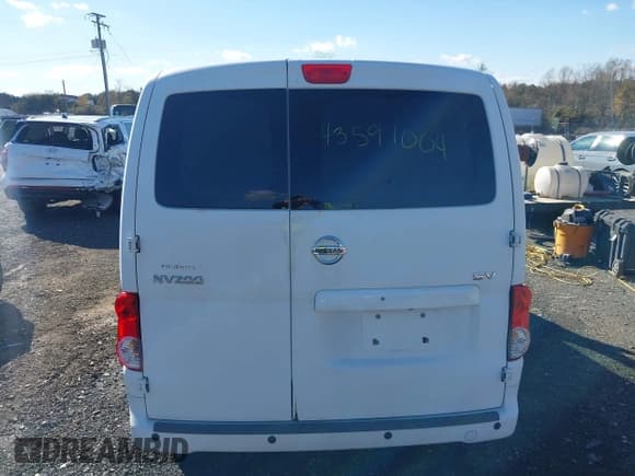 ✅ 2018 Nissan NV200 SV • VIN: 3N6CM0KNXJK698098 • Lot: 43591004. Listed on IAAI with 194,734 mi. Free auction sales archive from the USA and detailed vehicle history report at DreamBid. Image 17.