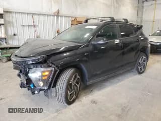 ✅ 2025 Hyundai Kona N Line S • VIN: KM8HBCA36SU198971 • Лот: 54828915. Опубликован ранее на Copart с пробегом 3 951 миль. Бесплатный доступ к архиву аукционных продаж из США и подробный отчёт об истории автомобиля на DreamBid. Изображение 1.