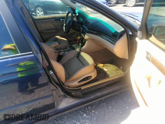 2000 BMW 3 Series 323i с VIN WBAAM3332YCA85773, выставлен на аукционе IAAI как лот 42075957 с пробегом 245 632 миль миль и . История ставок и продаж доступна на DreamBid. Изображение 5.