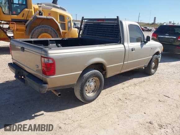 ✅ 2005 Ford Ranger XL • VIN: 1FTYR10D75PA46862 • Lot: 43674846. Listed on IAAI with 241,202 mi. Free auction sales archive from the USA and detailed vehicle history report at DreamBid. Image 4.