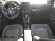 ✅ 2016 Jeep Compass Sport • VIN: 1C4NJDBB4GD646511 • Lot: 93096655. Wystawiony na Copart z przebiegiem 138 126 mil. Bezpłatny archiwum sprzedaży aukcyjnych z USA i szczegółowy raport historii pojazdu na DreamBid. Zdjęcie 8.