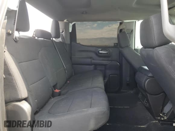 ✅ 2020 Chevrolet Silverado 1500 Custom • VIN: 3GCPWBEFXLG161915 • Lot: 63148565. Wystawiony na Copart z przebiegiem 143 558 mil. Bezpłatny archiwum sprzedaży aukcyjnych z USA i szczegółowy raport historii pojazdu na DreamBid. Zdjęcie 10.