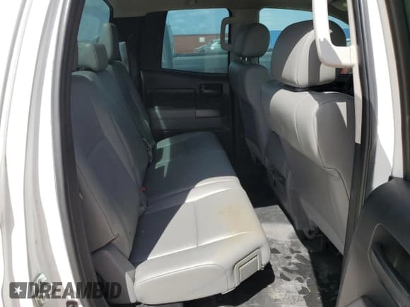 ✅ 2010 Toyota Tundra SR • VIN: 5TFTY5F15AX006775 • Lot: 76084304. Listed on Copart with 206,213 mi. Free auction sales archive from the USA and detailed vehicle history report at DreamBid. Image 10.