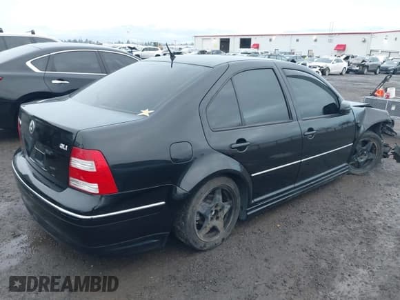 ✅ 2004 Volkswagen Jetta GLS • VIN: 3VWSE69M64M135499 • Lot: 43825207. Listed on IAAI with 156,036 mi. Free auction sales archive from the USA and detailed vehicle history report at DreamBid. Image 4.