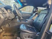 ✅ 2017 Ford Explorer Limited • VIN: 1FM5K8F81HGC35808 • Lot: 94948015. Wystawiony na Copart z przebiegiem 222 857 mil. Bezpłatny archiwum sprzedaży aukcyjnych z USA i szczegółowy raport historii pojazdu na DreamBid. Zdjęcie 7.