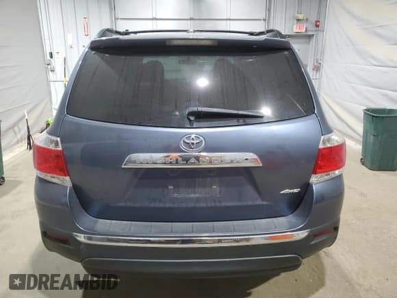 ✅ 2011 Toyota Highlander • VIN: 5TDBK3EH5BS079460 • Лот: 81057285. Опубликован ранее на Copart с пробегом 140 708 миль. Бесплатный доступ к архиву аукционных продаж из США и подробный отчёт об истории автомобиля на DreamBid. Изображение 6.
