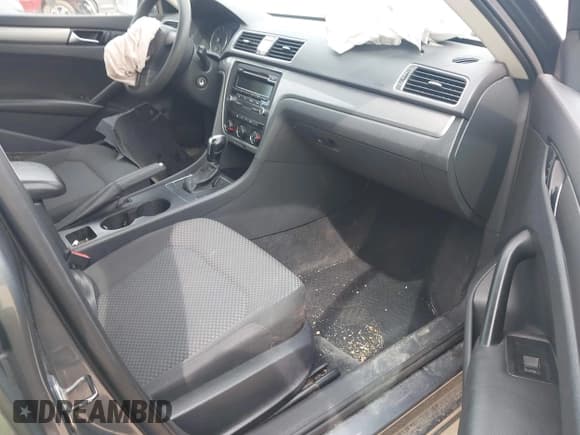 ✅ 2013 Volkswagen Passat S • VIN: 1VWAP7A35DC013006 • Lot: 42033599. Listed on IAAI with 152,453 mi. Free auction sales archive from the USA and detailed vehicle history report at DreamBid. Image 5.