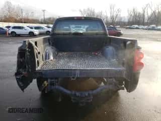 2006 Dodge Dakota SLT z VIN 1D7HW48N46S646881, wystawiony jako Copart lot #82167974 z przebiegiem 188 071 mil mil oraz Szkoda całkowita • Salvage title. Historia ofert i sprzedaży dostępna na DreamBid. Obrazek 6.