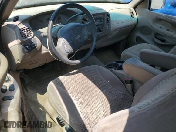 ✅ 1997 Ford F-150 XL • VIN: 1FTEX17L2VNB18102 • Lot: 66221125. Wystawiony na Copart z przebiegiem 172 793 mil. Bezpłatny archiwum sprzedaży aukcyjnych z USA i szczegółowy raport historii pojazdu na DreamBid. Zdjęcie 8.