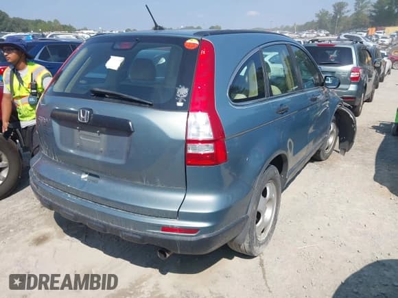 ✅ 2011 Honda CR-V LX • VIN: 5J6RE3H35BL008650 • Лот: 43255280. Опубликован ранее на IAAI с пробегом 203 713 миль. Бесплатный доступ к архиву аукционных продаж из США и подробный отчёт об истории автомобиля на DreamBid. Изображение 4.