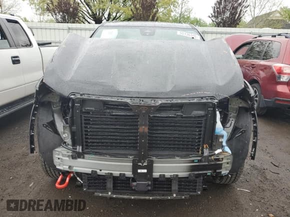 ✅ 2024 GMC Acadia AWD AT4 • VIN: 1GKENPKS8RJ231092 • Lot: 55136345. Listed on Copart with 3,800 mi. Free auction sales archive from the USA and detailed vehicle history report at DreamBid. Image 5.