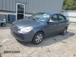 2008 Hyundai Accent GLS with VIN KMHCN46CX8U276130, listed as a Copart auction lot 70699884 with 136,620 mi miles and Salvage title. Bid and sale history available at DreamBid. Image 1.