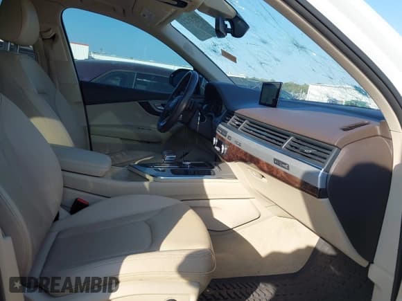 ✅ 2019 Audi Q7 Premium Plus • VIN: WA1LHAF77KD044020 • Лот: 40538774. Опубликован ранее на IAAI с пробегом 72 369 миль. Бесплатный доступ к архиву аукционных продаж из США и подробный отчёт об истории автомобиля на DreamBid. Изображение 5.