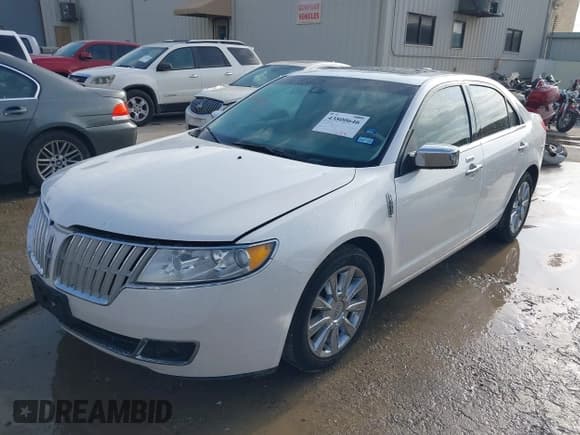 ✅ 2011 Lincoln MKZ • VIN: 3LNHL2GC8BR753361 • Лот: 43800646. Опубликован ранее на IAAI с пробегом 172 956 миль. Бесплатный доступ к архиву аукционных продаж из США и подробный отчёт об истории автомобиля на DreamBid. Изображение 2.