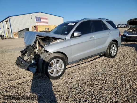 ✅ 2015 Mercedes-Benz M 350 • VIN: 4JGDA5HB5FA467009 • Лот: 86195195. Опубликован ранее на Copart с пробегом Не указан. Бесплатный доступ к архиву аукционных продаж из США и подробный отчёт об истории автомобиля на DreamBid. Изображение 1.