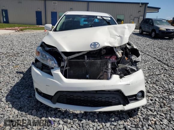 ✅ 2013 Toyota Matrix L • VIN: 2T1KU4EE2DC999032 • Lot: 56505705. Listed on Copart with 90,314 mi. Free auction sales archive from the USA and detailed vehicle history report at DreamBid. Image 5.
