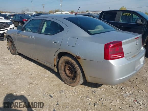 ✅ 2008 Dodge Charger • VIN: 2B3KA43R78H117624 • Lot: 43482212. Listed on IAAI with 215,528 mi. Free auction sales archive from the USA and detailed vehicle history report at DreamBid. Image 3.