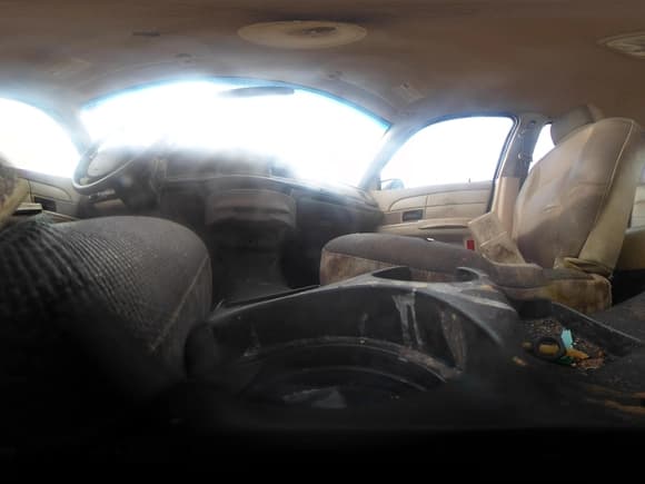 ✅ 2006 Ford Police Interceptor • VIN: 2FAHP71W26X144191 • Lot: 43142177. Listed on IAAI with Not provided. Free auction sales archive from the USA and detailed vehicle history report at DreamBid. Image 18.