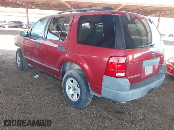 ✅ 2004 Ford Explorer XLS • VIN: 1FMZU62K34UC20675 • Lot: 42807216. Wystawiony na IAAI z przebiegiem 200 827 mil. Bezpłatny archiwum sprzedaży aukcyjnych z USA i szczegółowy raport historii pojazdu na DreamBid. Zdjęcie 3.