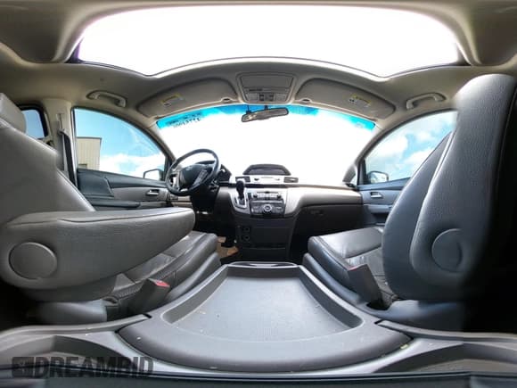 ✅ 2013 Honda Odyssey Touring • VIN: 5FNRL5H97DB012667 • Lot: 42754906. Listed on IAAI with 212,445 mi. Free auction sales archive from the USA and detailed vehicle history report at DreamBid. Image 18.