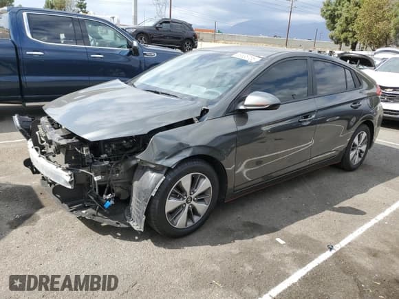 ✅ 2022 Hyundai Ioniq Blue • VIN: KMHC65LC7NU266982 • Lot: 86535755. Listed on Copart with 59,574 mi. Free auction sales archive from the USA and detailed vehicle history report at DreamBid. Image 1.