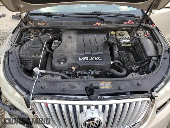 ✅ 2010 Buick LaCrosse CXS • VIN: 1G4GE5EVXAF268145 • Lot: 91765455. Wystawiony na Copart z przebiegiem 95 389 mil. Bezpłatny archiwum sprzedaży aukcyjnych z USA i szczegółowy raport historii pojazdu na DreamBid. Zdjęcie 11.