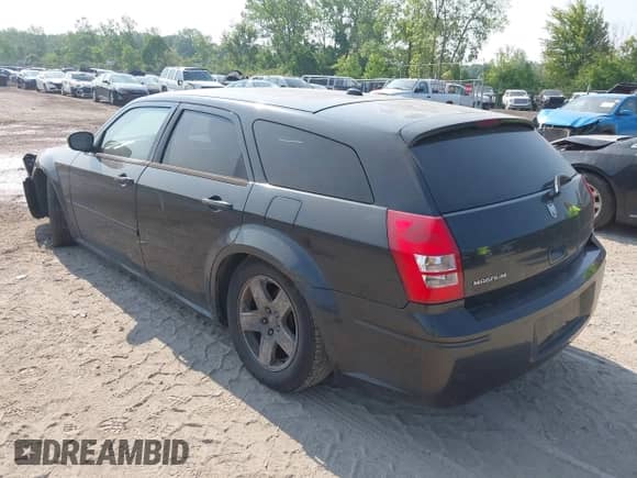 2005 Dodge Magnum SE с VIN 2D4FV48V95H593141, выставлен на аукционе IAAI как лот 42418697 с пробегом 226 131 миль миль и . История ставок и продаж доступна на DreamBid. Изображение 3.