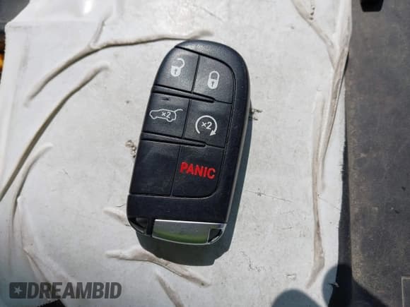 ✅ 2019 Jeep Grand Cherokee Upland • VIN: 1C4RJFAGXKC533980 • Lot: 42575049. Listed on IAAI with 78,100 mi. Free auction sales archive from the USA and detailed vehicle history report at DreamBid. Image 11.