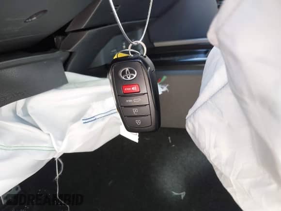 2025 Toyota Camry LE with VIN 4T1DAACK2SU046289, listed as a IAAI auction lot 43340143 with 5,363 mi miles and . Bid and sale history available at DreamBid. Image 11.