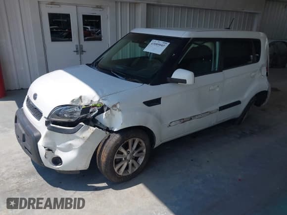 ✅ 2010 Kia Soul + • VIN: KNDJT2A24A7111246 • Lot: 43089045. Wystawiony na IAAI z przebiegiem 247 604 mil. Bezpłatny archiwum sprzedaży aukcyjnych z USA i szczegółowy raport historii pojazdu na DreamBid. Zdjęcie 17.