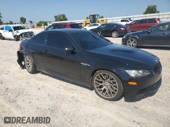 ✅ 2011 BMW M3 • VIN: WBSKG9C57BE646330 • Lot: 67427075. Wystawiony na Copart z przebiegiem 119 505 mil. Bezpłatny archiwum sprzedaży aukcyjnych z USA i szczegółowy raport historii pojazdu na DreamBid. Zdjęcie 4.