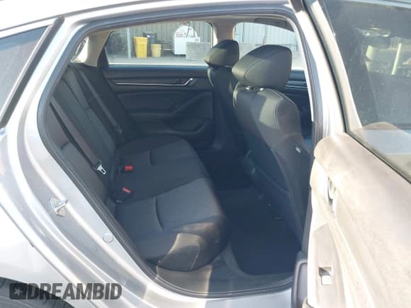 ✅ 2018 Honda Accord EX • VIN: 1HGCV1F46JA127959 • Lot: 43668012. Wystawiony na IAAI z przebiegiem 104 978 mil. Bezpłatny archiwum sprzedaży aukcyjnych z USA i szczegółowy raport historii pojazdu na DreamBid. Zdjęcie 8.