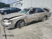 ✅ 2000 Lexus ES 300 • VIN: JT8BF28G3Y0250444 • Lot: 86487625. Listed on Copart with 176,051 mi. Free auction sales archive from the USA and detailed vehicle history report at DreamBid. Image 1.