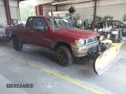 ✅ 1994 Toyota Pickup DLX • VIN: JT4VN13D7R5134614 • Lot: 42603168. Wystawiony na IAAI z przebiegiem 126 990 mil. Bezpłatny archiwum sprzedaży aukcyjnych z USA i szczegółowy raport historii pojazdu na DreamBid. Zdjęcie 1.