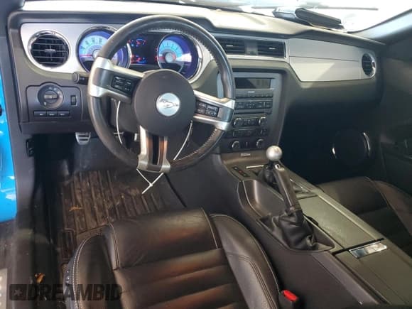 ✅ 2010 Ford Mustang GT • VIN: 1ZVBP8CH9A5133099 • Lot: 84927695. Listed on Copart with 99,917 mi. Free auction sales archive from the USA and detailed vehicle history report at DreamBid. Image 8.