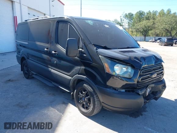 ✅ 2015 Ford Transit XL • VIN: 1FMZK1YM0FKA38366 • Lot: 43278974. Wystawiony na IAAI z przebiegiem 140 422 mil. Bezpłatny archiwum sprzedaży aukcyjnych z USA i szczegółowy raport historii pojazdu na DreamBid. Zdjęcie 1.