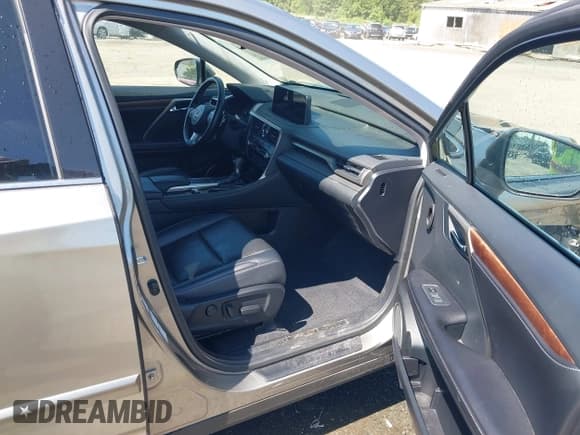✅ 2020 Lexus RX 350L • VIN: JTJHZKFA8L2022564 • Lot: 42383775. Listed on IAAI with 48,234 mi. Free auction sales archive from the USA and detailed vehicle history report at DreamBid. Image 5.