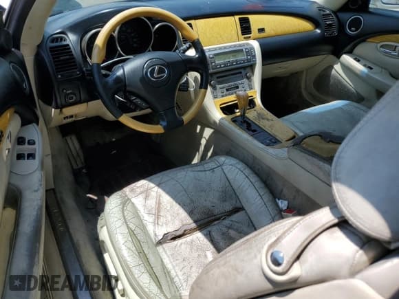 ✅ 2004 Lexus SC 430 • VIN: JTHFN48Y940052681 • Lot: 59951075. Listed on Copart with 274,431 mi. Free auction sales archive from the USA and detailed vehicle history report at DreamBid. Image 8.