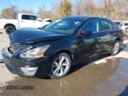 ✅ 2013 Nissan Altima SV • VIN: 1N4AL3AP9DN461897 • Лот: 43710270. Опубликован ранее на IAAI с пробегом 179 221 миль. Бесплатный доступ к архиву аукционных продаж из США и подробный отчёт об истории автомобиля на DreamBid. Изображение 2.