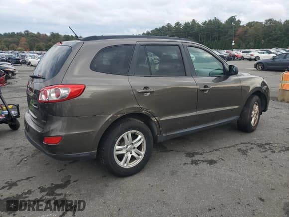 ✅ 2012 Hyundai Santa Fe GLS • VIN: 5XYZGDAB8CG155100 • Lot: 75912414. Listed on Copart with 139,580 mi. Free auction sales archive from the USA and detailed vehicle history report at DreamBid. Image 3.