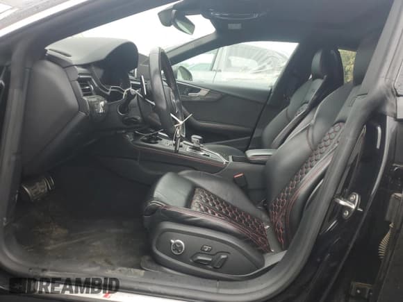 ✅ 2019 Audi RS 5 Sportback • VIN: WUABWCF52KA900782 • Lot: 80275635. Listed on Copart with 79,135 mi. Free auction sales archive from the USA and detailed vehicle history report at DreamBid. Image 7.